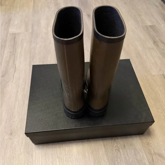 CHANEL Olive and Black Rain Boots SZ 7 - Picture 9 of 14
